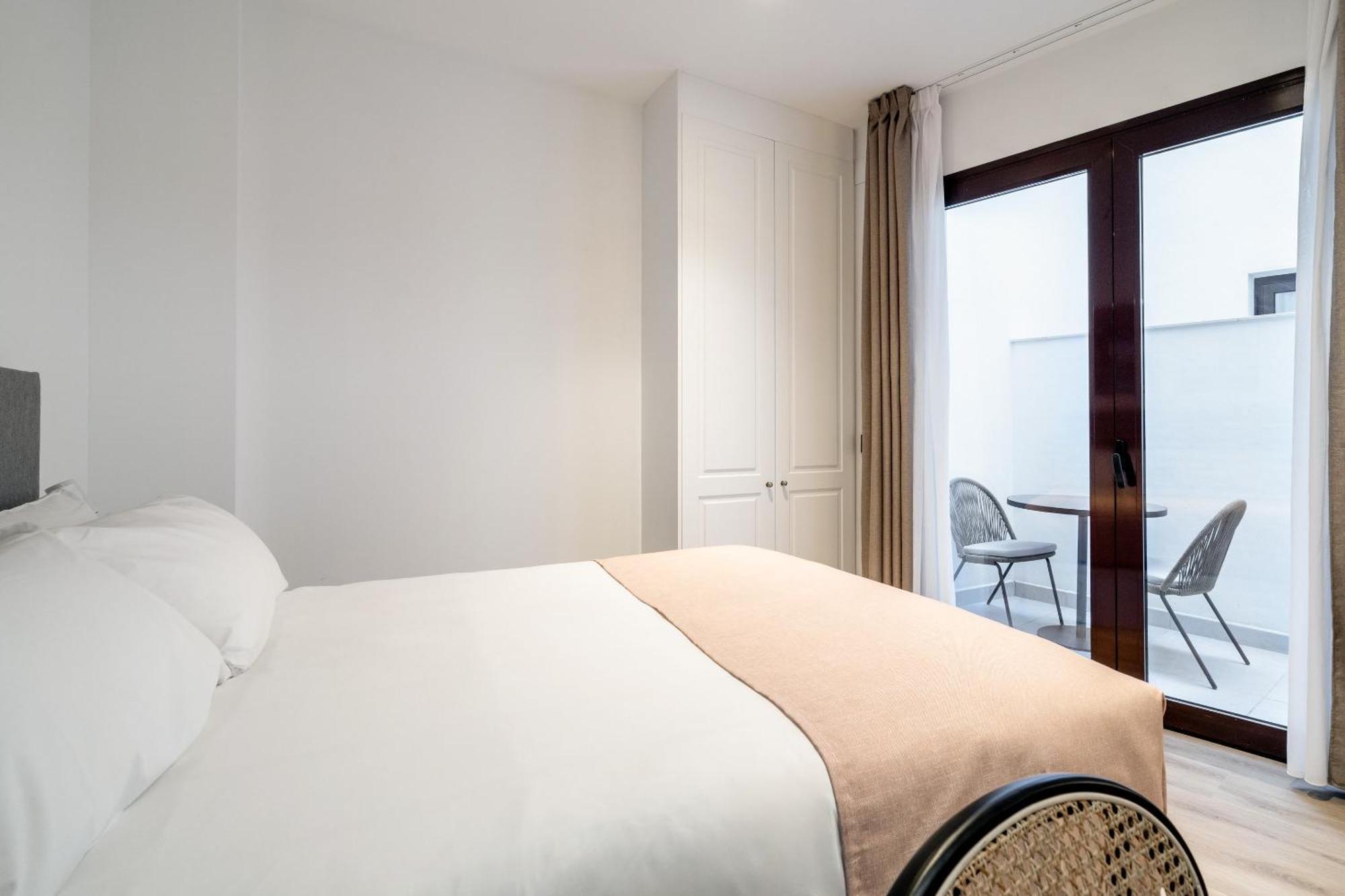 Limehome Malaga Calle Victoria Quarto foto