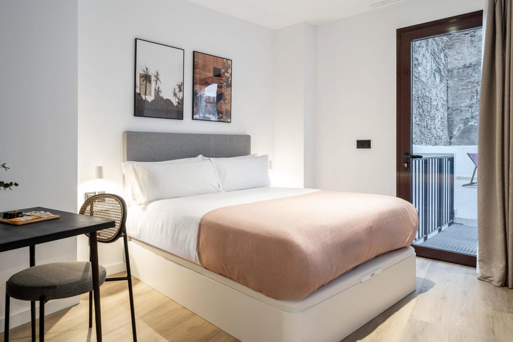 Limehome Malaga Calle Victoria Exterior foto