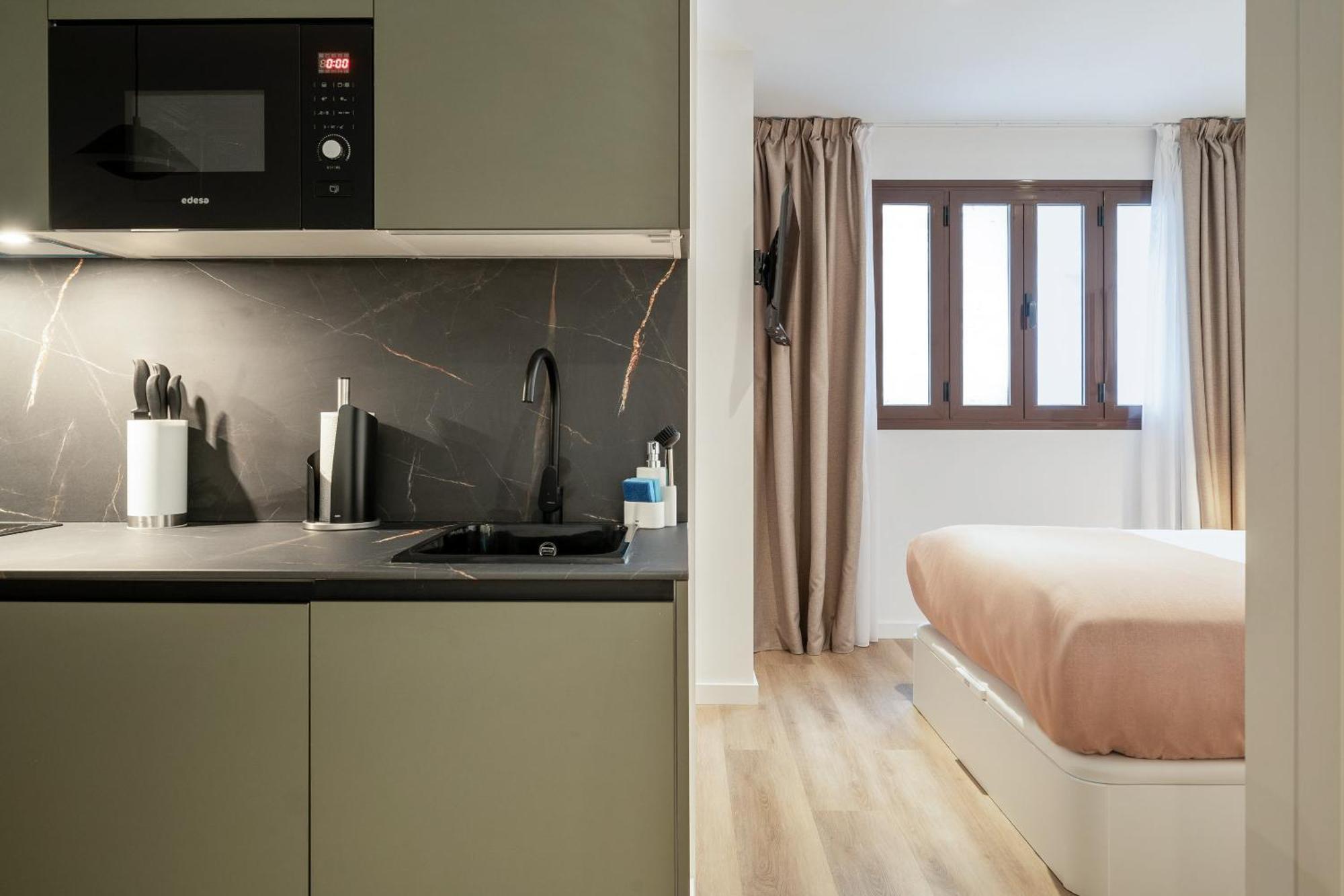 Limehome Malaga Calle Victoria Quarto foto